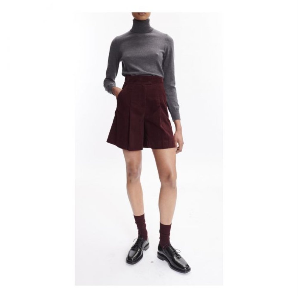 A.P.C. Diane Corduroy Shorts in Burgundy, size 40, NWOT!